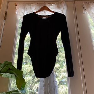 Black long sleeve body suit backless